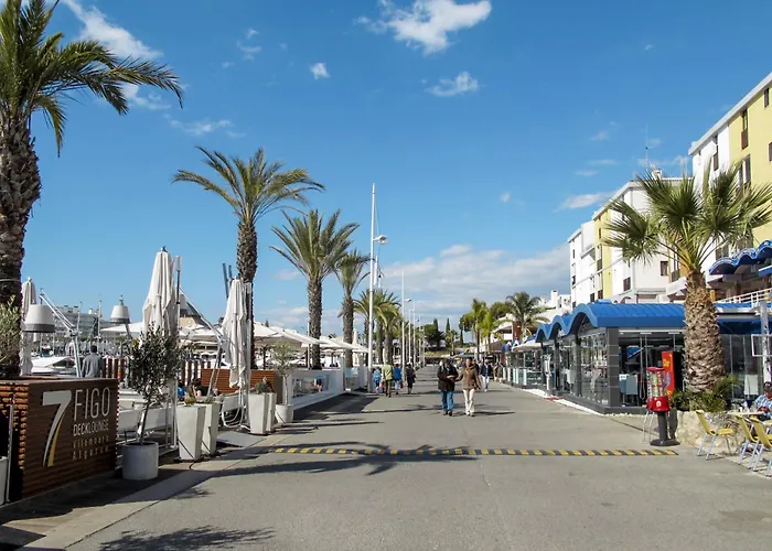 Triplex Vip By Interhome *