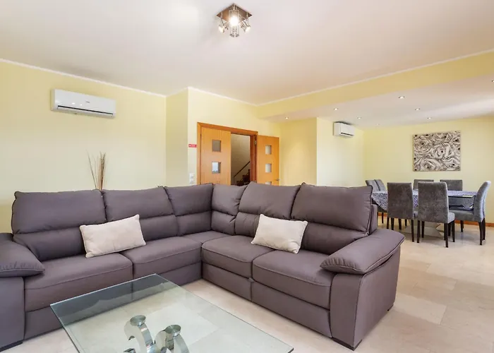 Triplex Vip By Interhome *